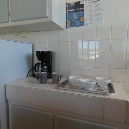 Appartement Lumineux à - Animaux Admis - Fr-1-540-301 *